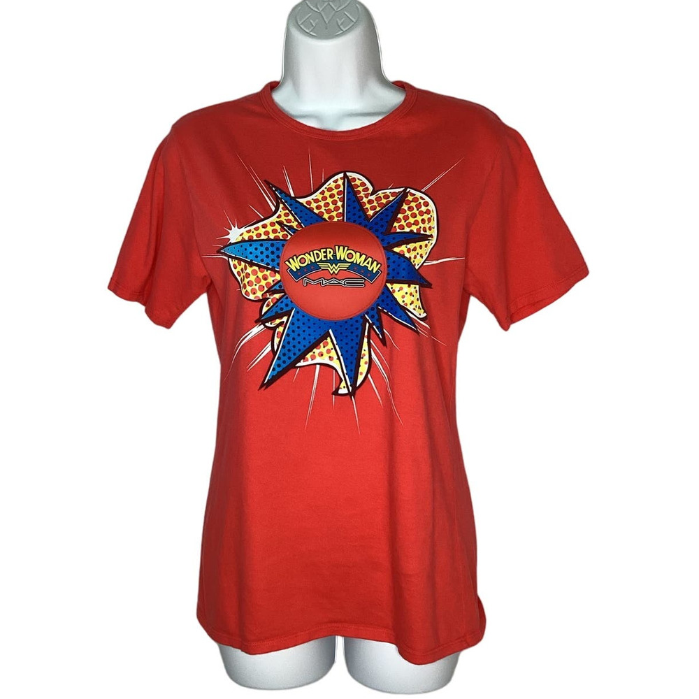 M.A.C. x DC Comics Wonder Woman Collectible T-Shirt‎ Red 3 or M